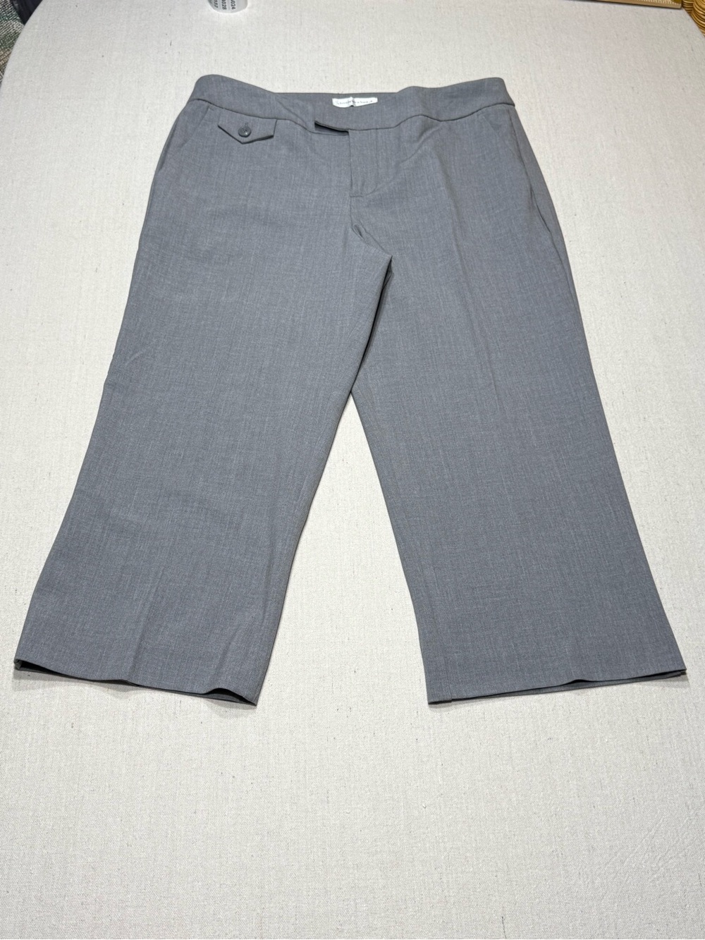 Christopher & Banks Gray Women’s Dress Cropped Trousers - Size 6